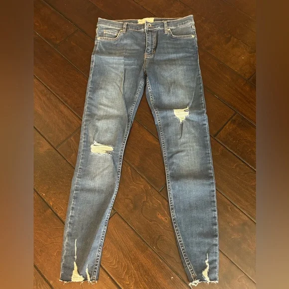 Free people skinny jeans size 27 distressed stretch frayed NEW - Picture 1 of 5